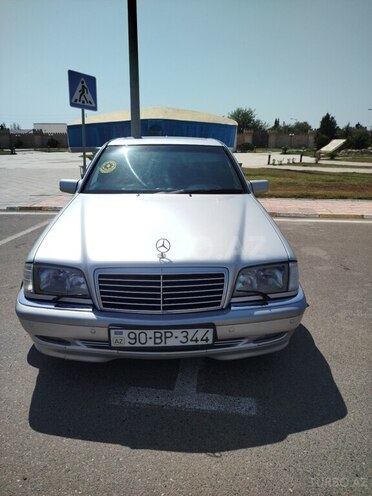 Mercedes C 230 1999, 436,947 km - 2.3 l - Saatlı