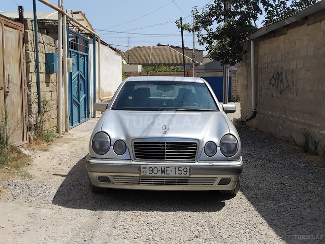Mercedes E 230 1995, 321,942 km - 2.3 l - Bakı