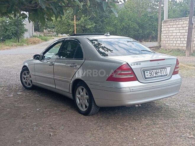 Mercedes C 200 2001, 294,440 km - 2.0 л - Qazax
