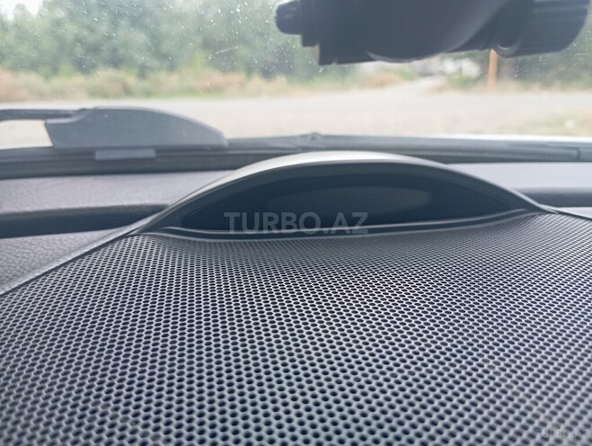 Mercedes C 200 2001, 294,440 km - 2.0 л - Qazax