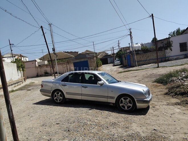 Mercedes E 230 1995, 321,942 km - 2.3 l - Bakı