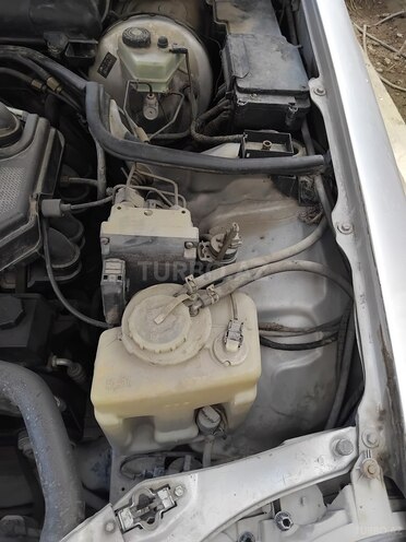 Mercedes E 230 1995, 321,942 km - 2.3 l - Bakı