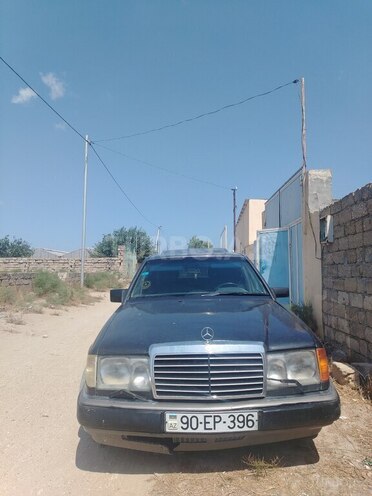 Mercedes E 250 1993, 300,000 km - 2.5 l - Bakı