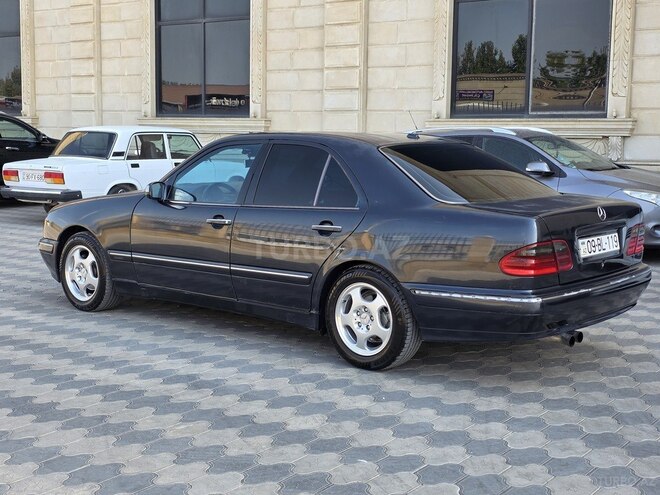 Mercedes E 220 2000, 572,000 km - 2.2 l - Bərdə
