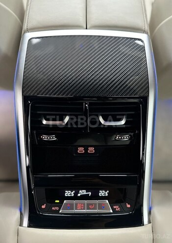 BMW M8 2021, 12,337 km - 4.4 l - Bakı