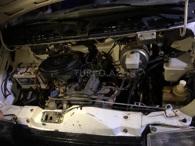 GAZ 2705 2001, 200,000 km - 2.4 l - Biləsuvar