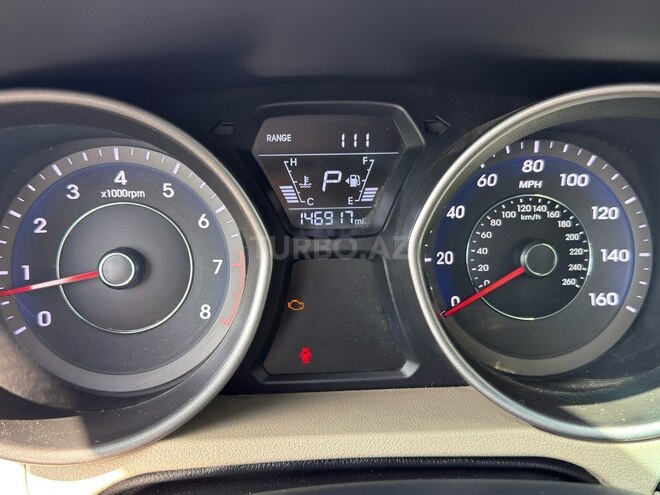 Hyundai Elantra 2015, 238,183 km - 1.8 l - Bakı