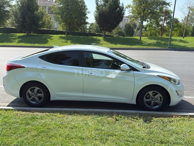 Hyundai Elantra 2015, 238,183 km - 1.8 l - Bakı
