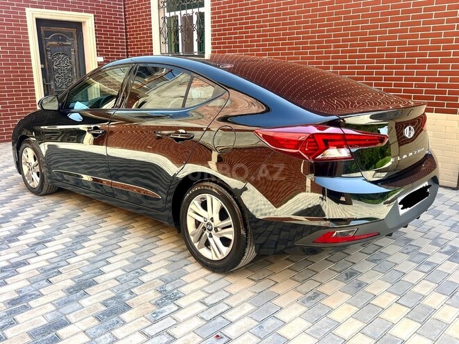 Hyundai Elantra 2019, 134,380 km - 2.0 l - Bakı