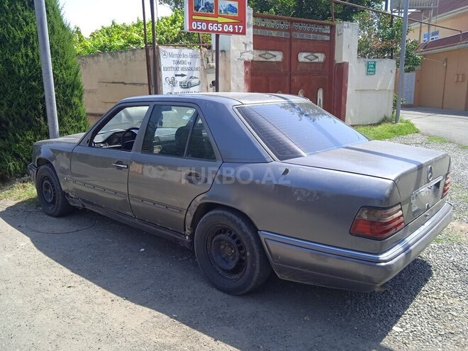 Mercedes E 300 1995, 347,677 km - 3.0 л - Ağcabədi