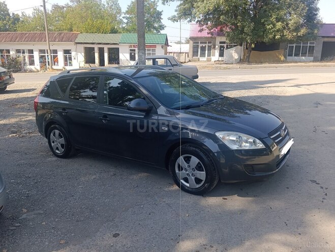Kia  2008, 214,521 km - 1.4 l - Qəbələ