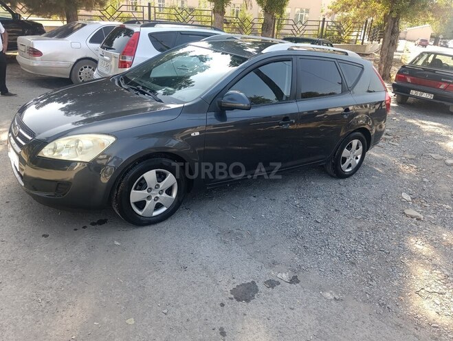Kia  2008, 214,521 km - 1.4 l - Qəbələ