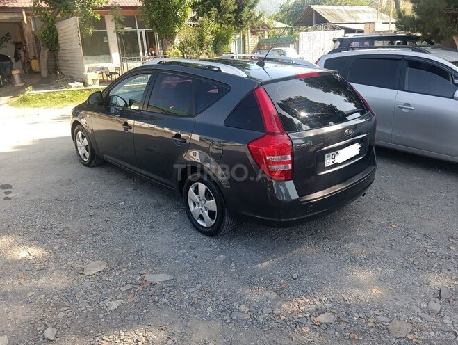 Kia  2008, 214,521 km - 1.4 l - Qəbələ