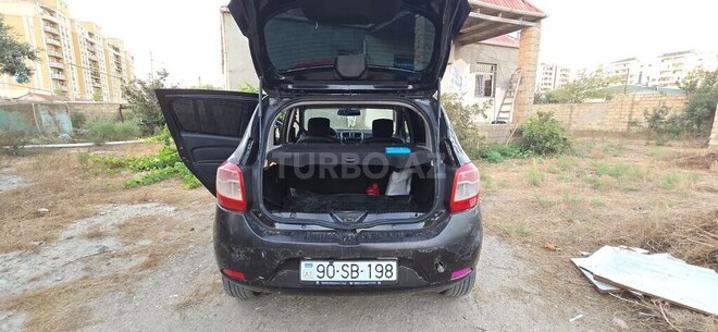 Renault Sandero 2013, 450,000 km - 1.4 l - Bakı