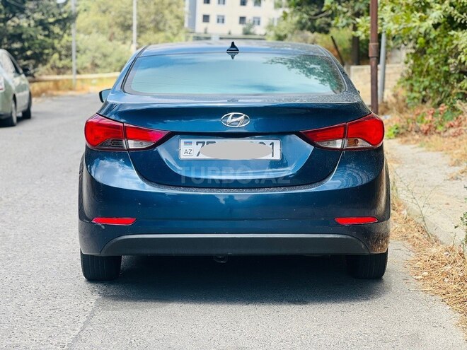 Hyundai Elantra 2015, 221,222 km - 1.8 l - Bakı