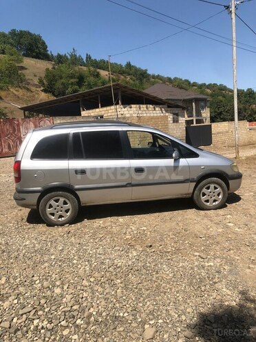 Opel Zafira 2000, 600,000 km - 1.8 l - Qusar