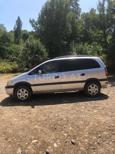 Opel Zafira 2000, 600,000 km - 1.8 l - Qusar
