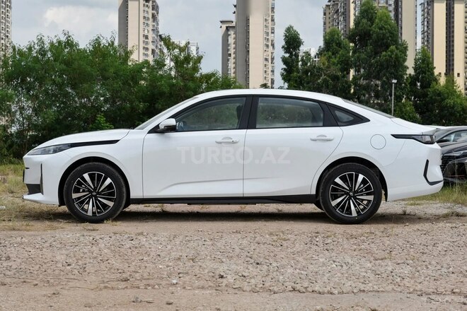 Changan Qiyuan A05 2025, 0 km - 1.5 l - Bakı