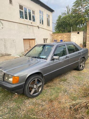 Mercedes 190 1992, 350,000 km - 2.0 l - Füzuli