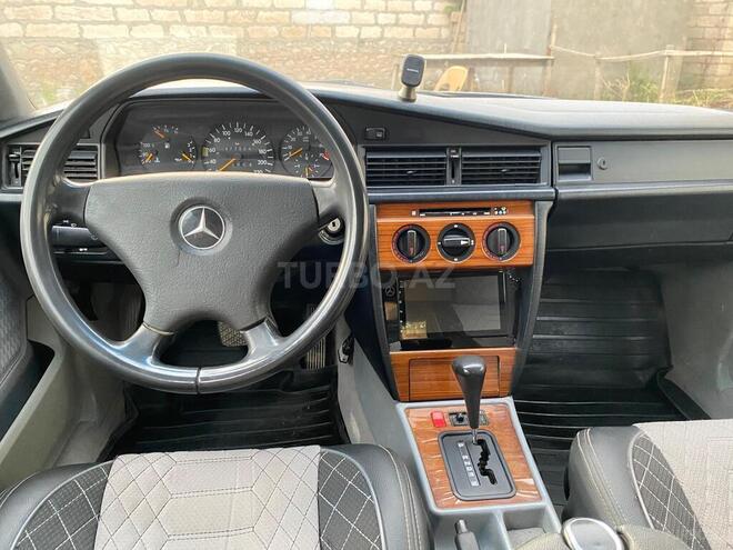 Mercedes 190 1992, 350,000 km - 2.0 l - Füzuli
