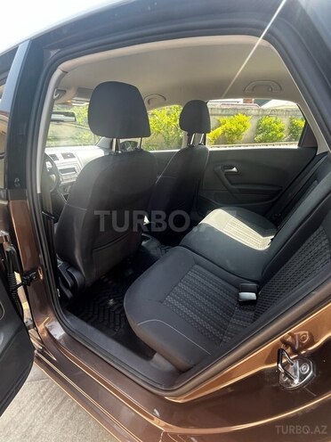 Volkswagen Polo 2019, 35,200 km - 1.6 l - Bakı