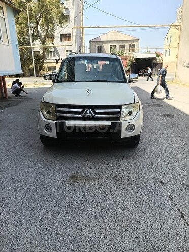 Mitsubishi Pajero 2009, 162,535 km - 3.0 l - Bakı