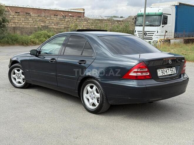 Mercedes C 220 2001, 234,000 km - 2.1 л - Bakı