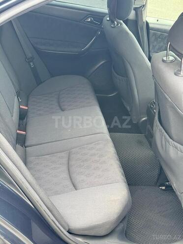 Mercedes C 220 2001, 234,000 km - 2.1 л - Bakı