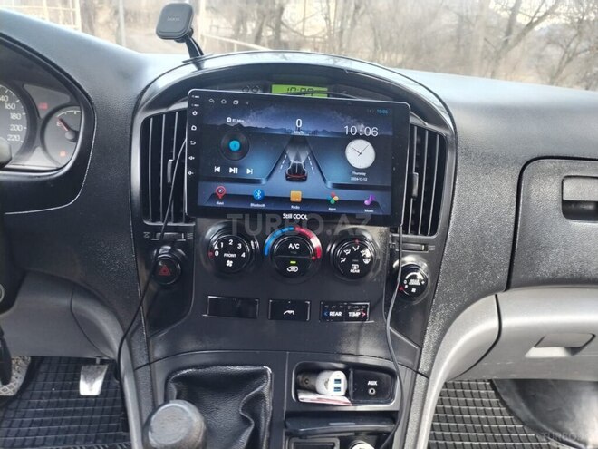 Hyundai H-1 2009, 230,000 km - 2.4 л - Bakı