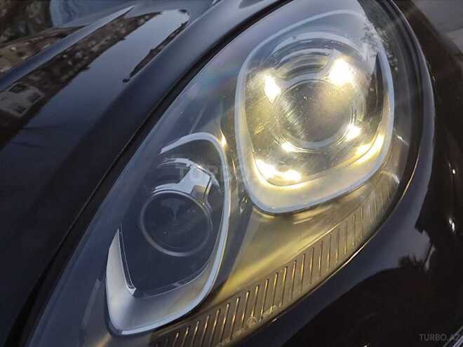 Porsche Macan 2018, 88,000 km - 2.0 л - Bakı