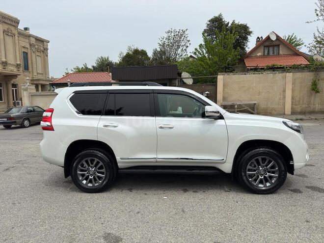 Toyota Land Cruiser Prado 2011, 122,000 km - 2.7 л - Bakı