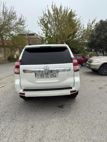 Toyota Land Cruiser Prado 2011, 122,000 km - 2.7 л - Bakı