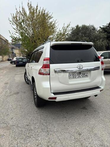 Toyota Land Cruiser Prado 2011, 122,000 km - 2.7 л - Bakı