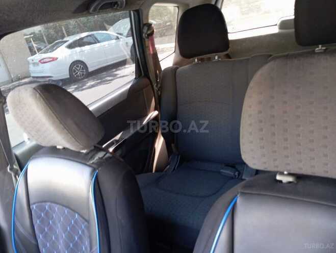 Kia Carens 2004, 200,000 km - 2.0 l - Bakı