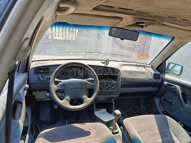 Volkswagen Vento 1996, 423,084 km - 1.8 л - Lənkəran