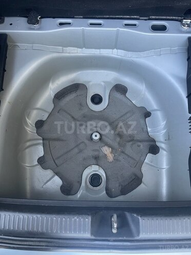 Toyota Corolla 2006, 176,000 km - 1.4 l - Göyçay
