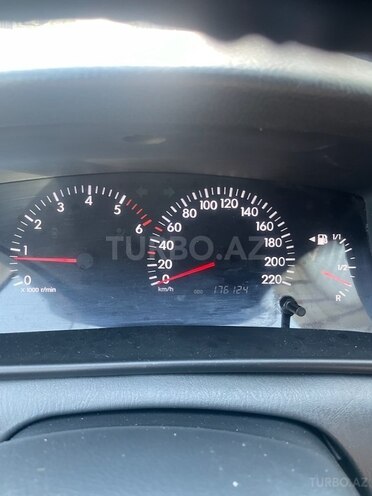 Toyota Corolla 2006, 176,000 km - 1.4 l - Göyçay