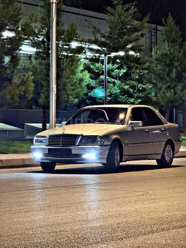 Mercedes C 180 1999, 413,000 km - 1.8 л - Mingəçevir
