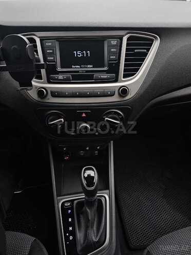 Hyundai Accent 2019, 132,000 km - 1.6 л - Bakı