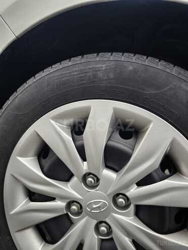 Hyundai Accent 2019, 132,000 km - 1.6 л - Bakı