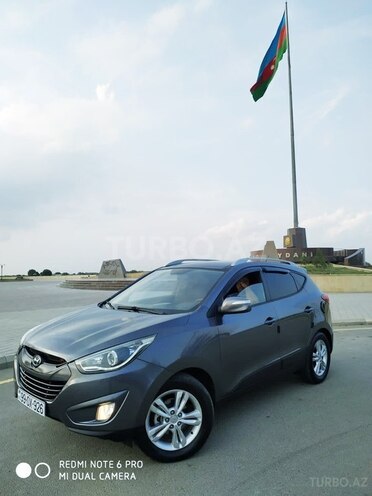 Hyundai Tucson 2009, 280,000 km - 2.0 l - Salyan