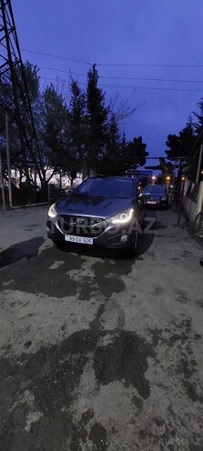 Hyundai Tucson 2009, 280,000 km - 2.0 l - Salyan