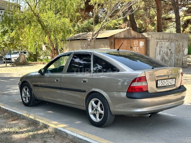 Opel Vectra 1996, 398,000 km - 2.0 l - Sumqayıt