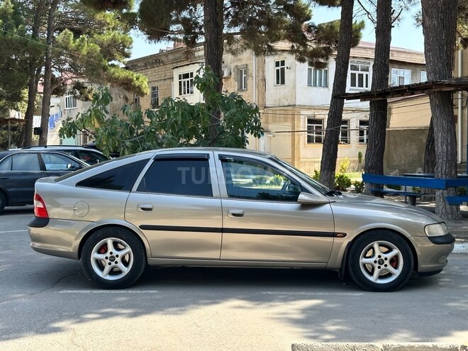 Opel Vectra 1996, 398,000 km - 2.0 l - Sumqayıt