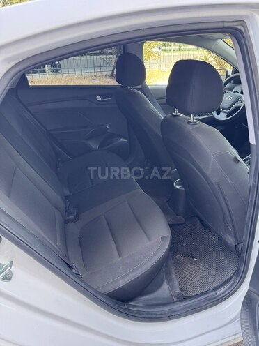 Hyundai Accent 2021, 85,000 km - 1.6 л - Bakı