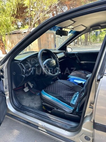 Opel Vectra 1996, 398,000 km - 2.0 l - Sumqayıt