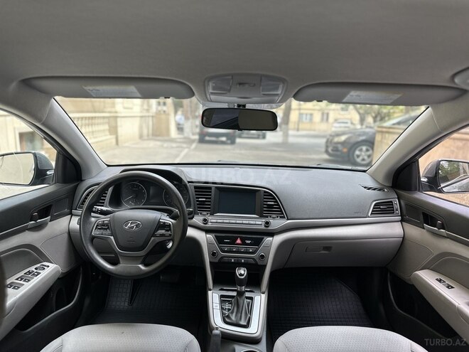 Hyundai Elantra 2016, 65,500 km - 2.0 l - Bakı