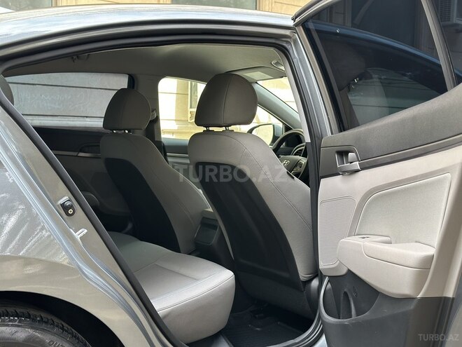 Hyundai Elantra 2016, 65,500 km - 2.0 l - Bakı