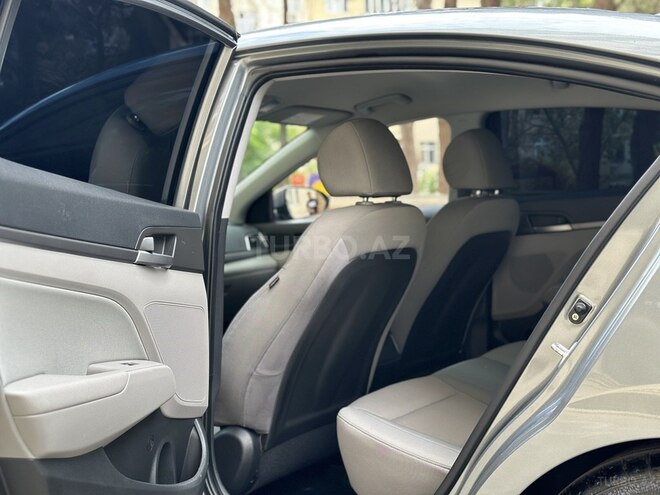 Hyundai Elantra 2016, 65,500 km - 2.0 l - Bakı