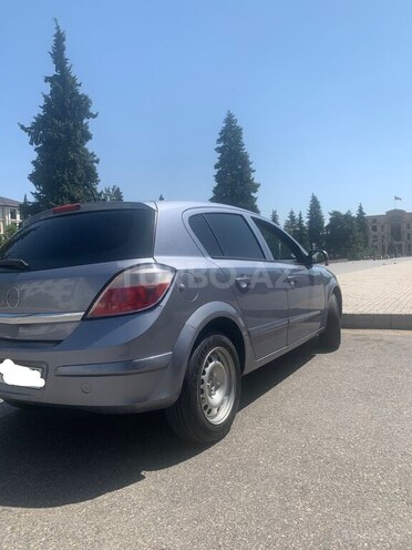 Opel Astra 2006, 246,000 km - 1.4 l - Qusar